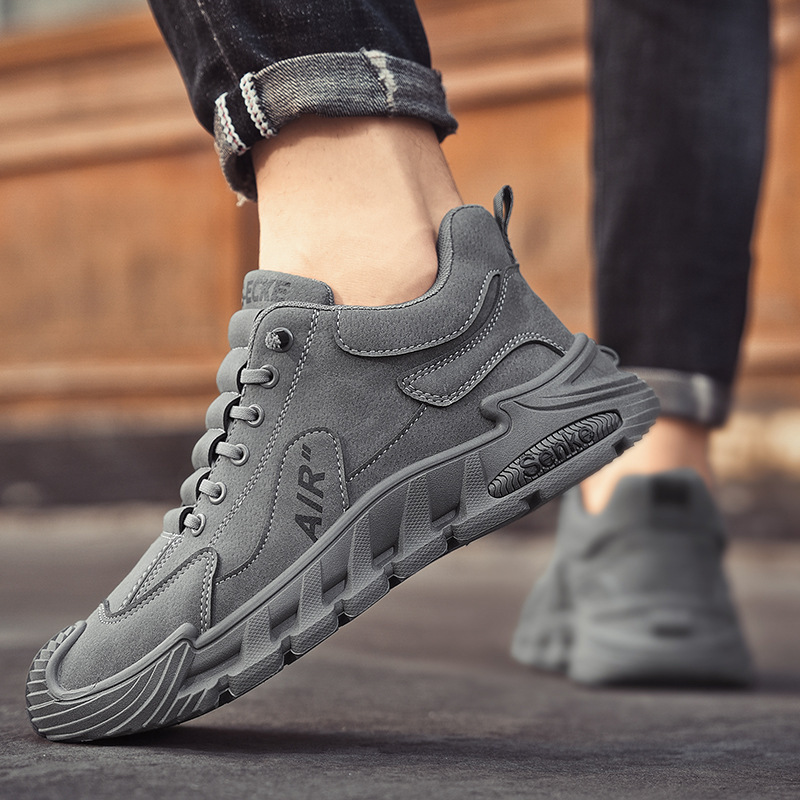 春季新款劳保男鞋男士休闲工装板鞋厚底防滑开车鞋男士运动跑步鞋