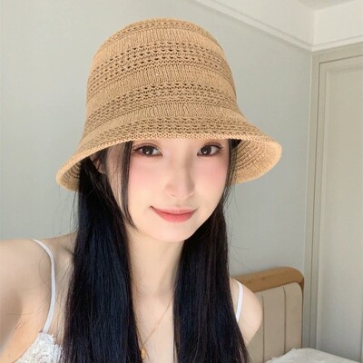 新款草编显脸小渔夫帽女夏季户外沙滩出游大檐透气遮阳防晒草帽潮