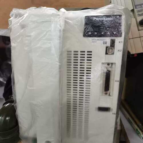 议价A6伺服驱动器电机MDMF302L1G6M非常新