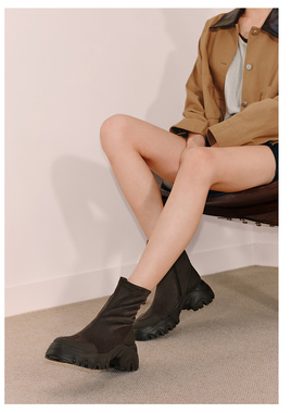 思加图2025冬季新款交响海豚运动靴中靴厚底增高瘦瘦靴女EIX03DZ5