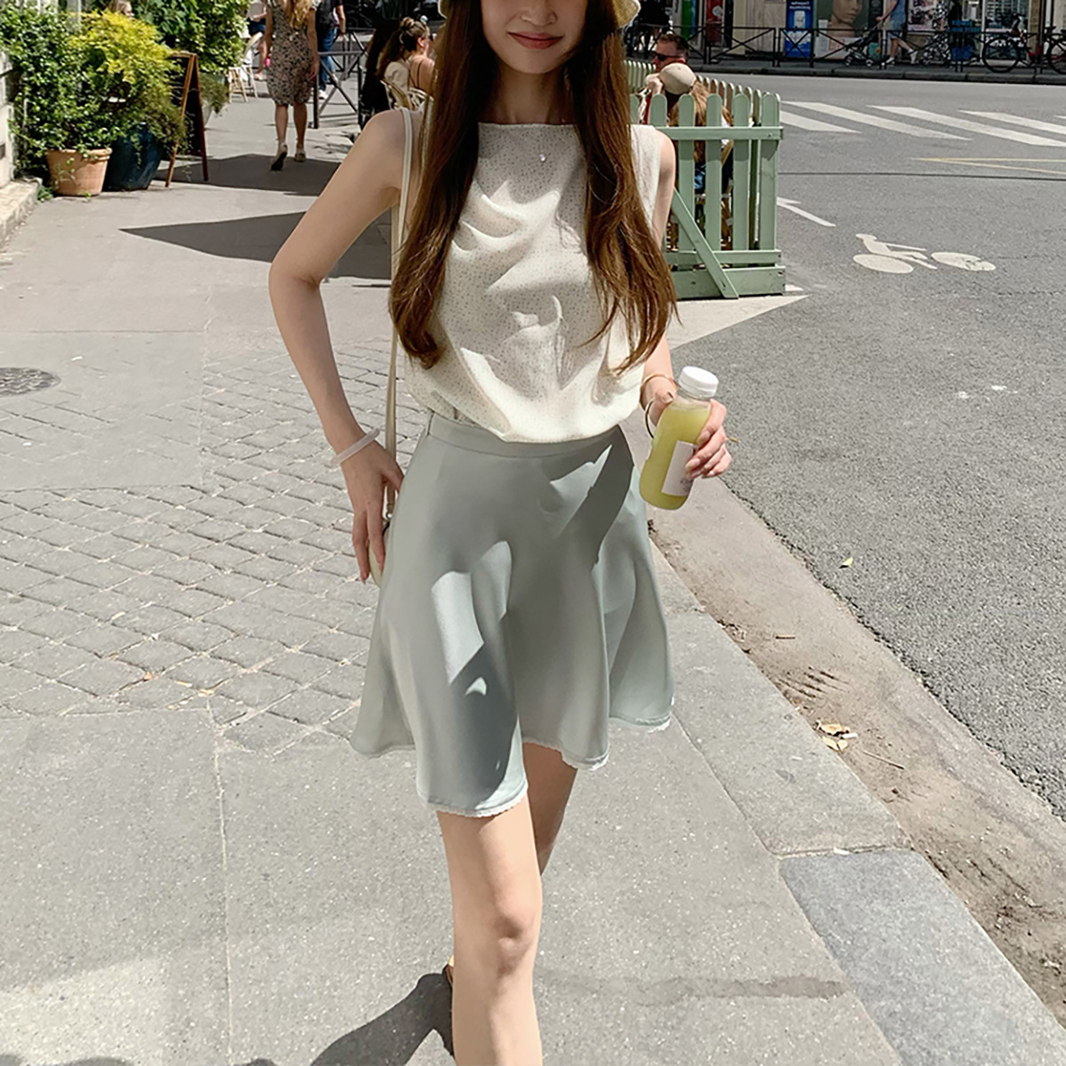 娇贵姐姐 夏日醋酸系列 扭结背心/斜裁法蕾半裙纯色露肩气质上衣