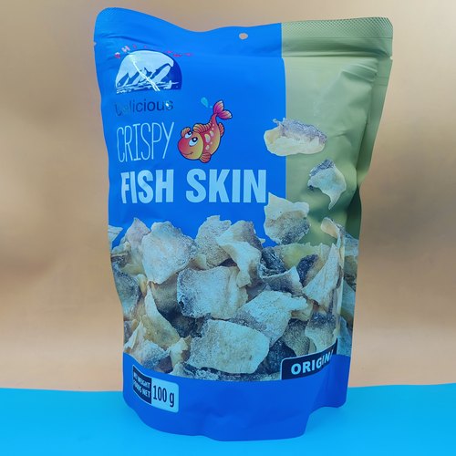 临期特价 越南进口越飞来辣味香脆鱼皮100g袋装 休闲零食巴沙鱼皮