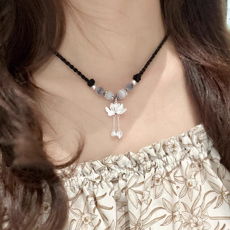 纯银莲花好运连连吊坠女