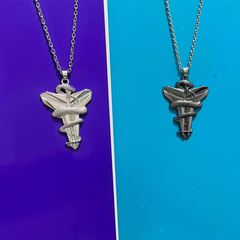 嘻哈纪念科比黑曼巴毒蛇吊坠十字架钛钢项链男女生篮球迷百搭配饰
