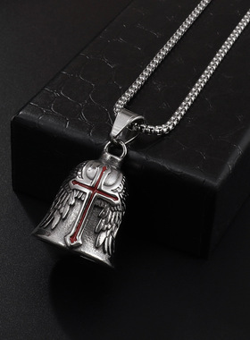 跨境temu复古百搭红十字信仰有翼铃铛吊坠项链男士机车首饰礼物