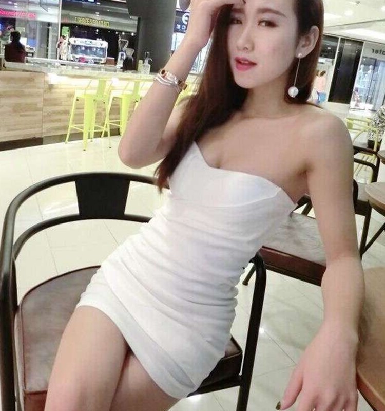 直播主播新款紧身裹胸包臀打底抹连衣裙
