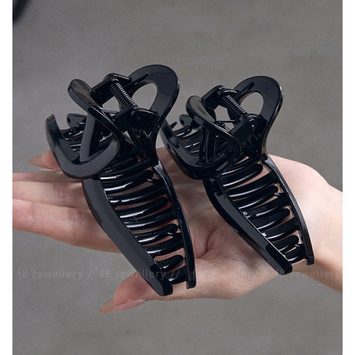 黑色头发抓夹女高级感2025新款大号发量大鲨鱼夹后脑勺盘发头饰夏