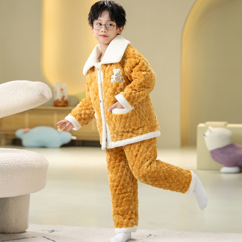 冬季男孩珊瑚绒三层夹棉