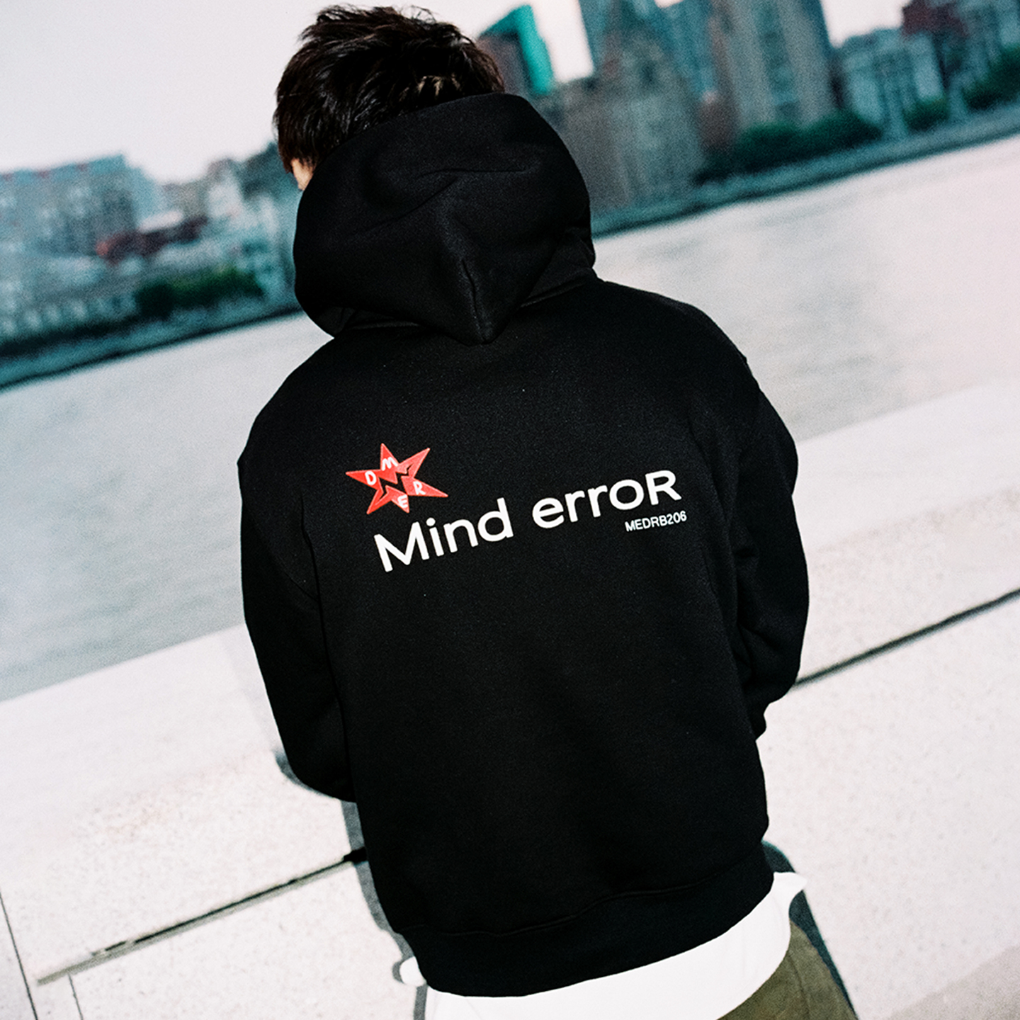 MindError红星印花连帽卫衣
