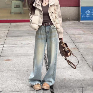 浅蓝色水洗复古弯刀牛仔裤女冬加绒2026新款宽松显瘦垂感大码裤子