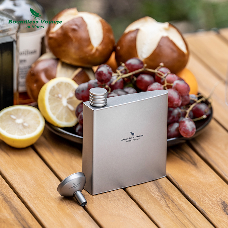 必唯户外纯钛迷你扁酒壶178ml