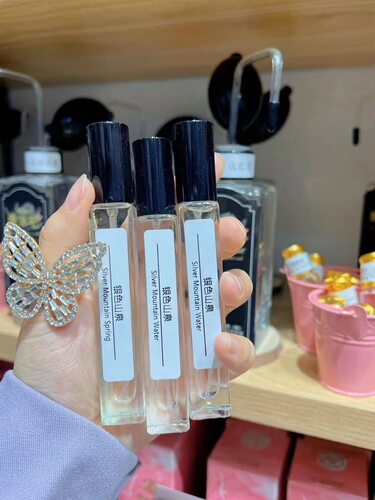 蕾仕恋香水清香清爽持久留香浪漫邂逅洋娃娃