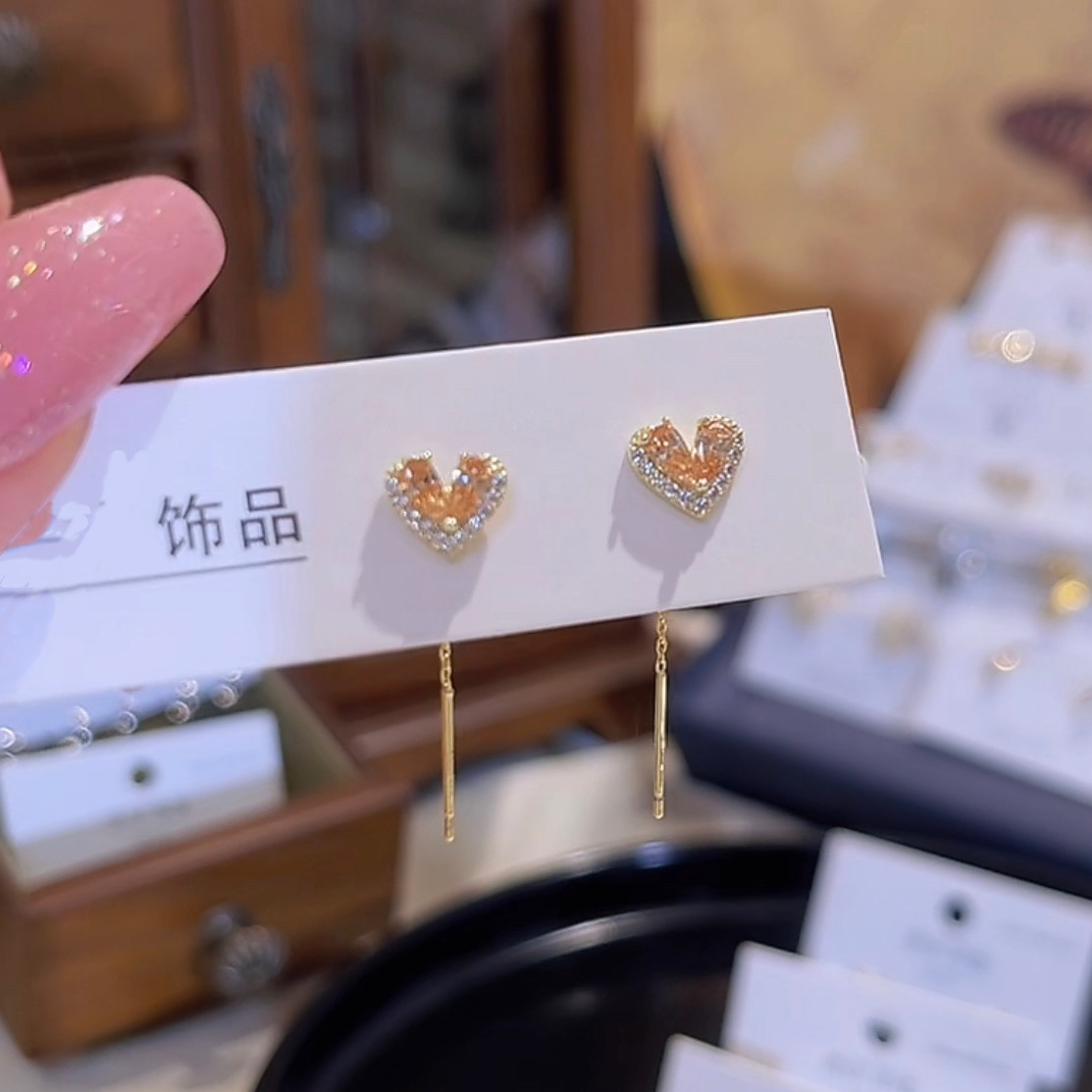 抖音同款爱心流苏耳线女2025年新款小众甜美高级感百搭耳环配饰品
