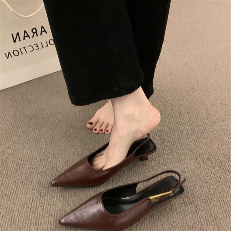 潮牌法式气质尖头小猫跟包头凉鞋女B夏季2025年新款通勤晚晚风单