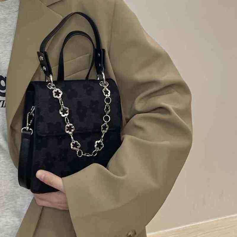 包包女2021新款潮百搭ins小众设计高级感质感秋冬黑色单肩斜挎包