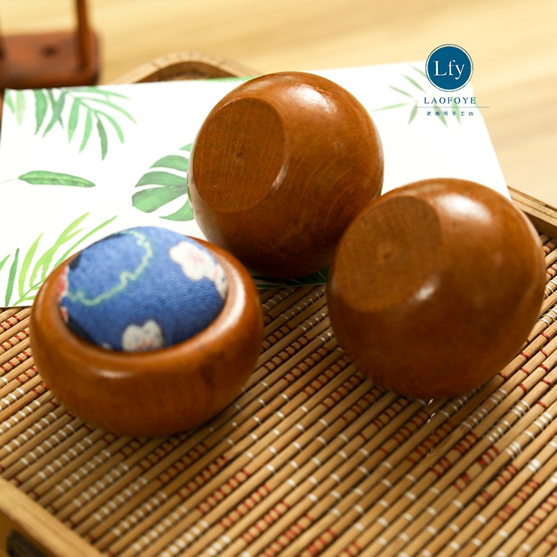 老佛爷 可爱5.5cm迷你针插包 实木底座针插缝纫DIYW工具和风针插