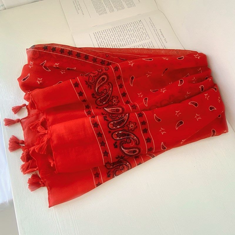 新款旅游红色复古腰果民族风长款披肩纱巾柔软缎棉麻手感印花围巾