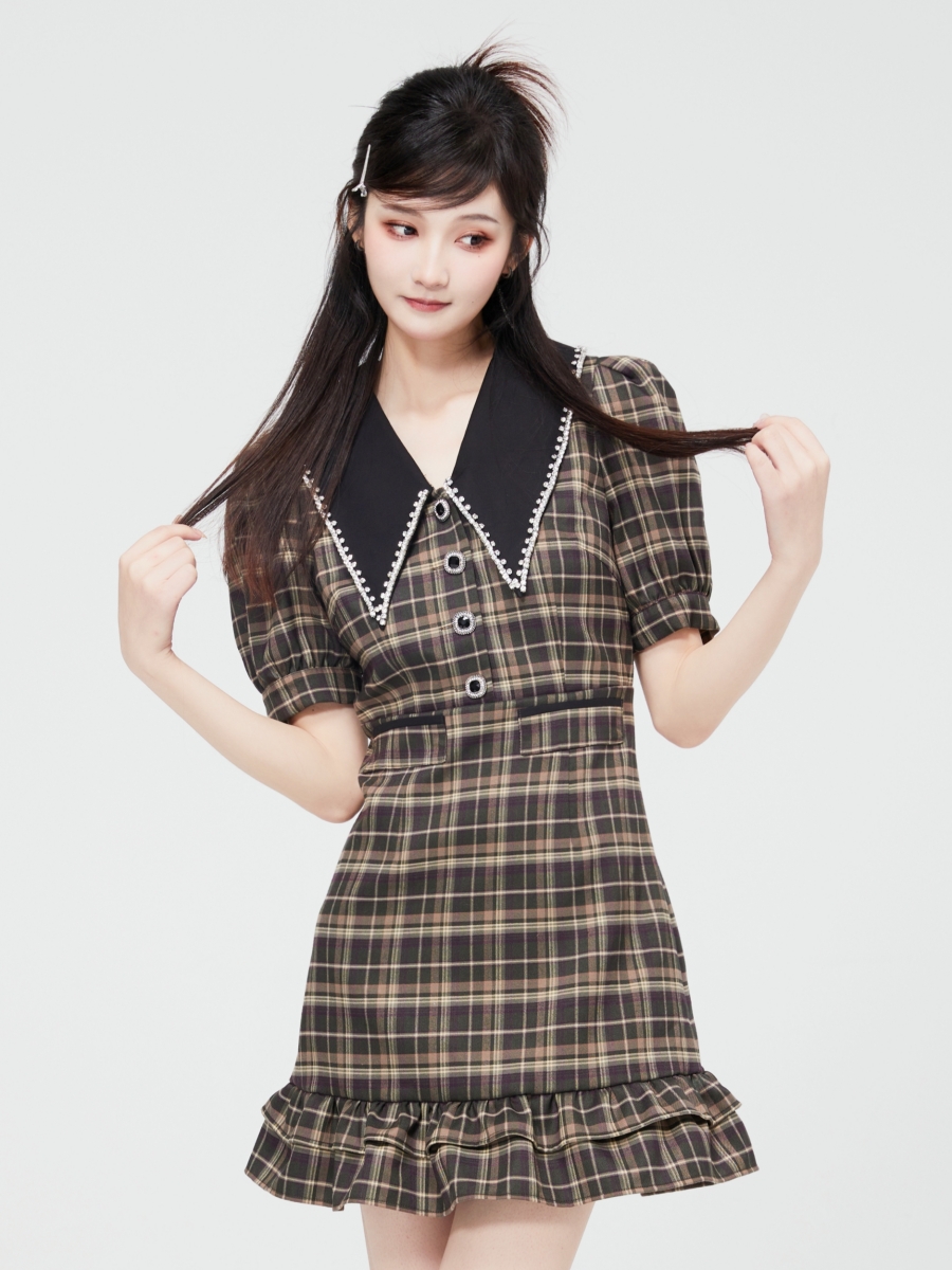 张紫宁同款D1Y1原创美式复古学院风格子泡泡袖显瘦尖领连衣短裙