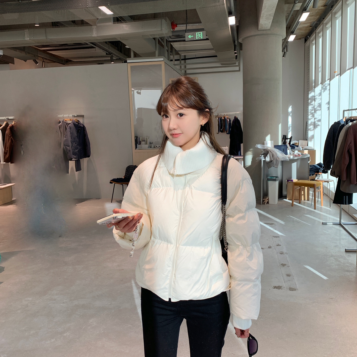 米米冬上新拼接羊毛领时尚韩版保暖羽绒服外套Y258011