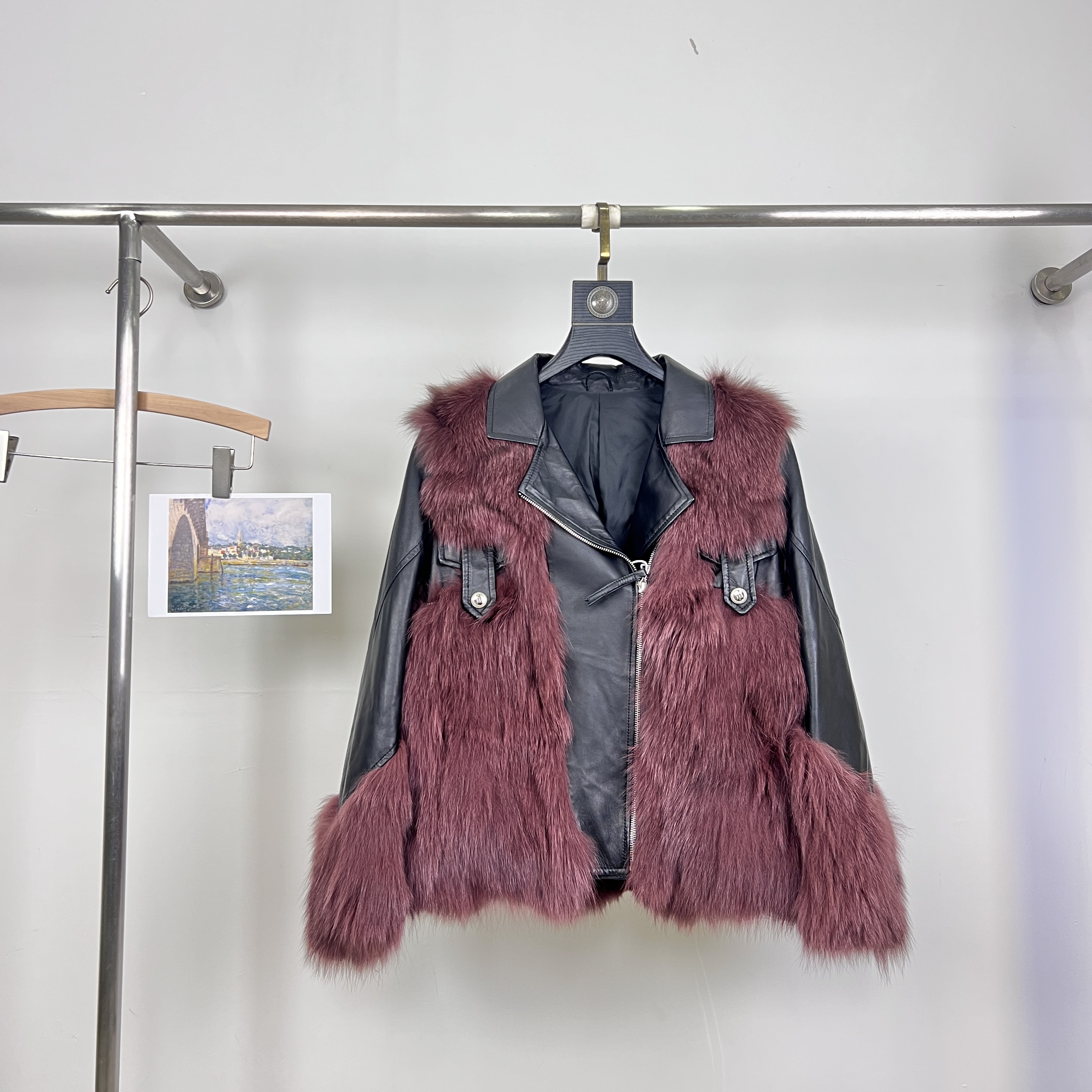 米米设计款皮毛一体绵羊皮机车风皮草(含100狐狸毛)FM129