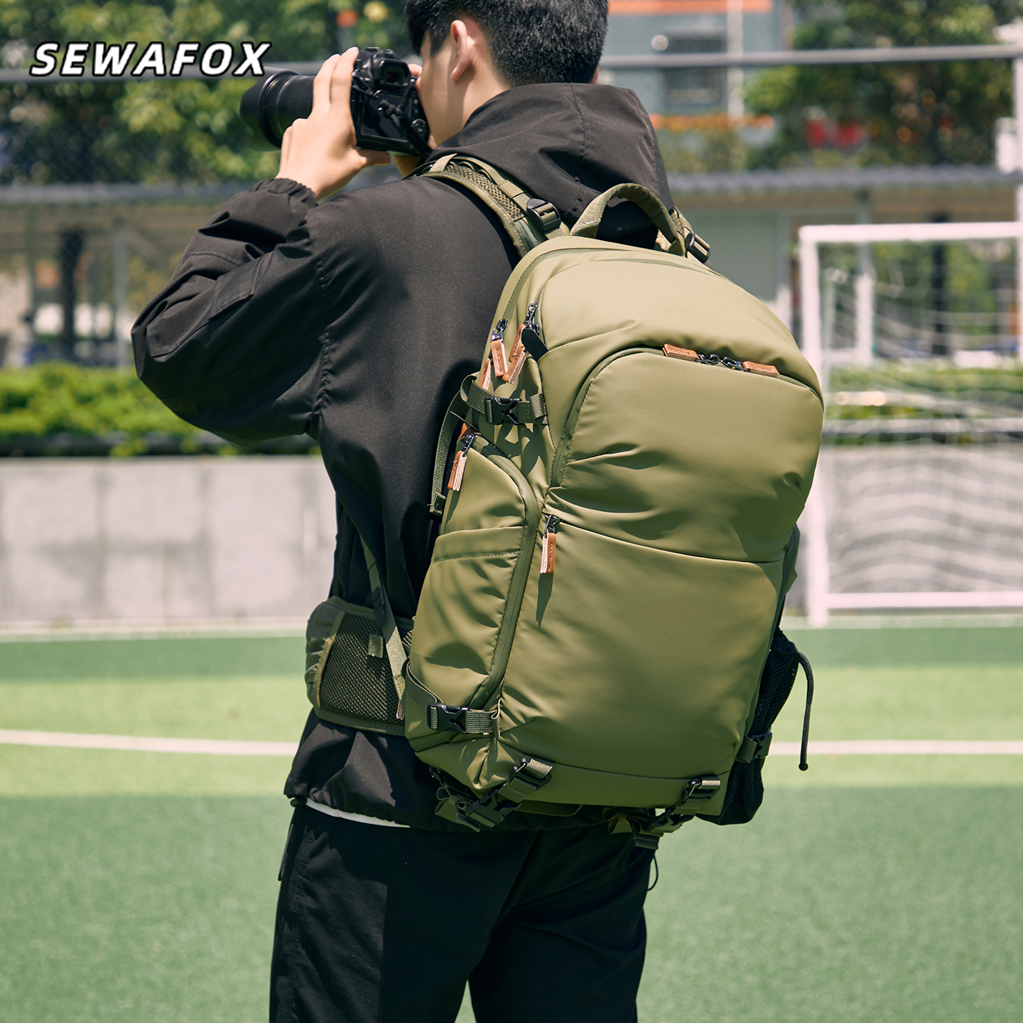 大容量新款防泼水户外休闲双肩包旅行相机背包微单收纳徒步摄影包