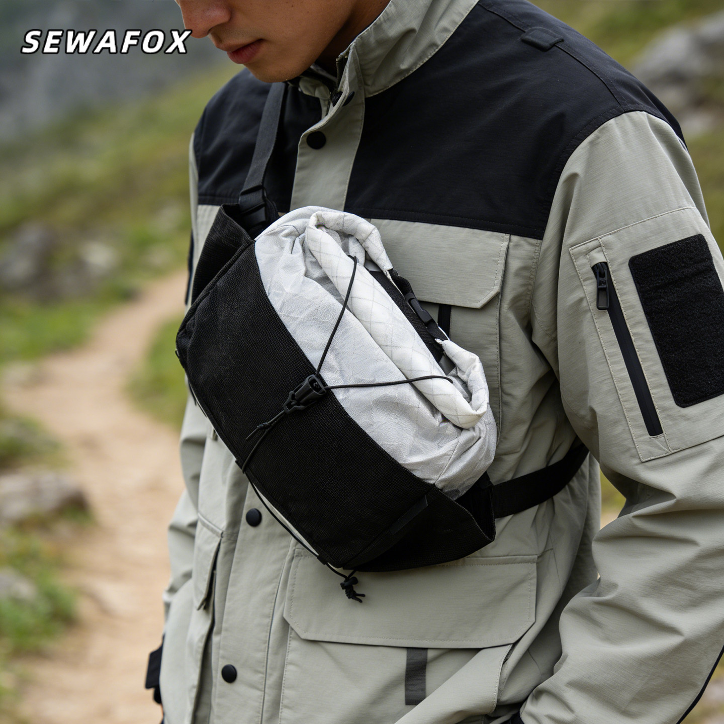 机能风斜挎包男士防水轻便多功能单肩包休闲户外运动徒步旅行腰包