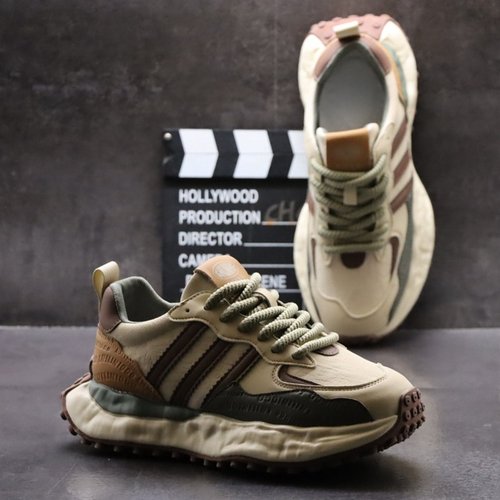 男鞋冬季2025新款休闲鞋子潮鞋百搭阿甘跑步运动鞋厚底男士老爹鞋