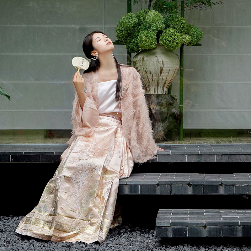 知则原创设计国风马面裙套装24