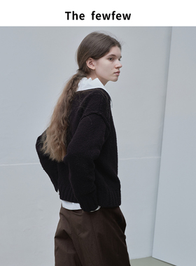 The fewfew 花式豆豆纱颗粒感双层领口落肩休闲宽松圆领针织上衣