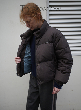 The fewfew进口超轻尼龙90白鸭绒微皱肌理可拆卸袖子两穿羽绒外套