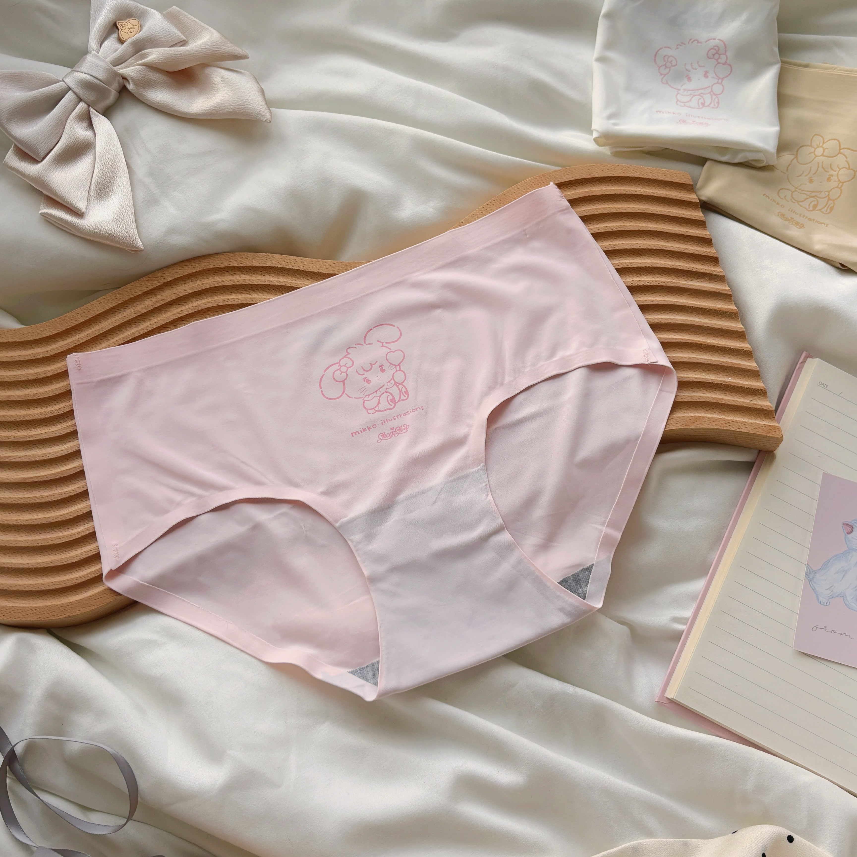 mikko联名无痕内裤冰丝轻盈可爱