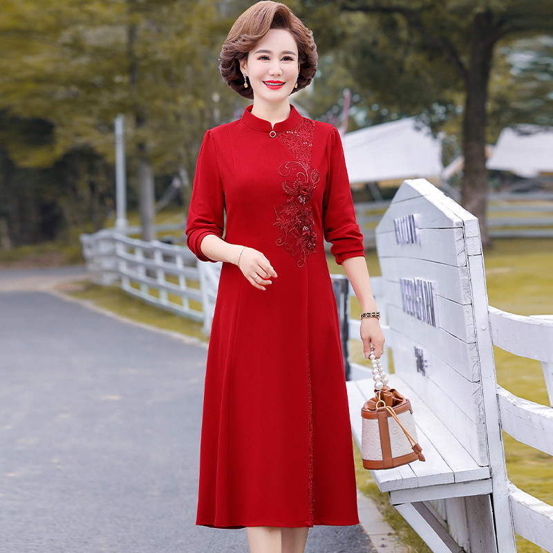 连衣裙女中长款2023秋冬季新款妈妈装长裙中老年女士长袖女装裙子