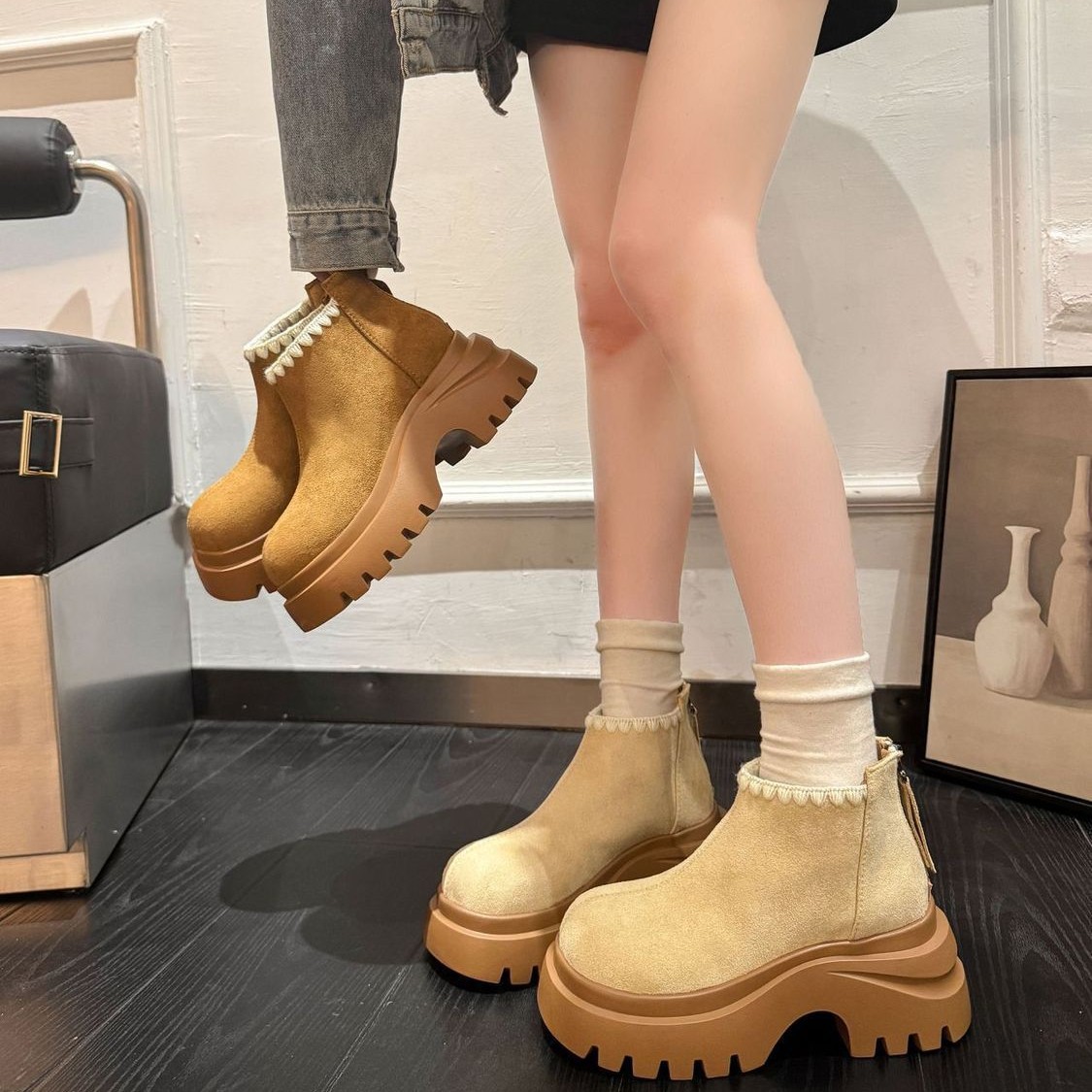 欧式时尚设计感磨砂皮马丁靴女2025秋季新款松糕厚底粗跟辣妹