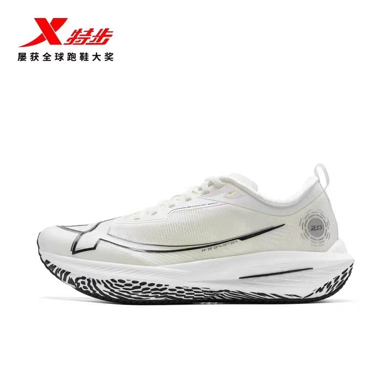 特步一体成型二代跑鞋