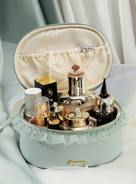 日本2025新款绿色化妆包女便携旅行手拿包收纳多功能大容量高级感