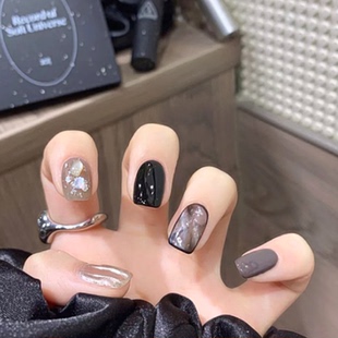 穿戴甲短款 暗黑风手工拍婚纱照高级感小众显白指甲贴片 2025年新款