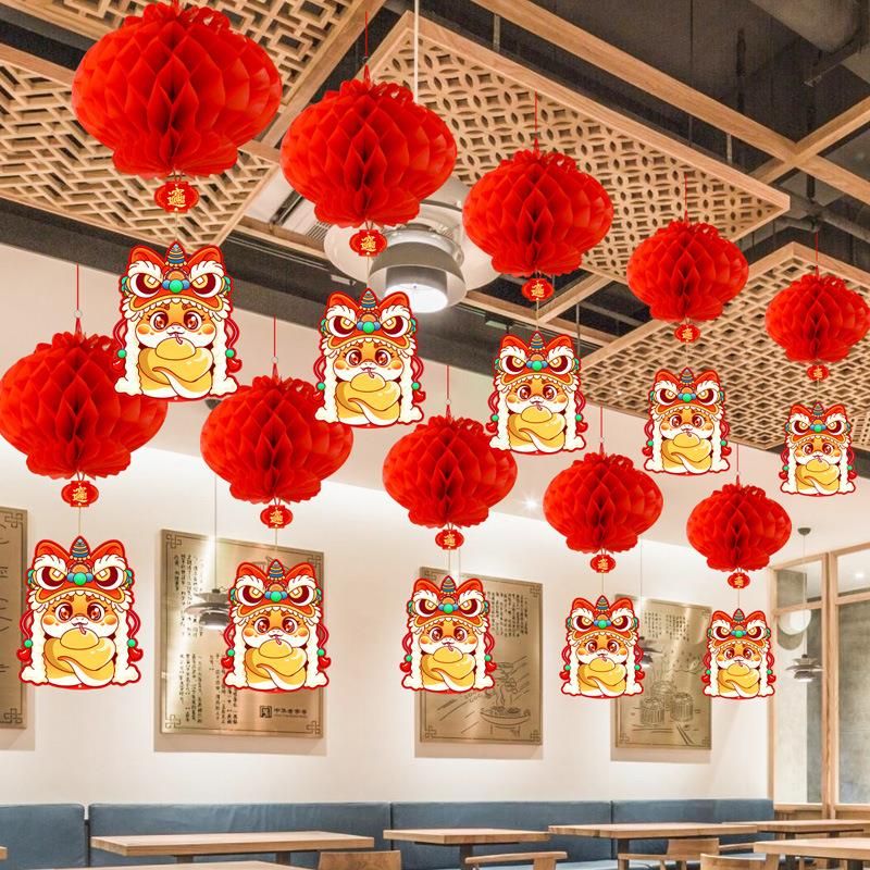 2025蛇年创意小红灯笼挂饰新春过年装饰春节商场元旦场景布置挂件