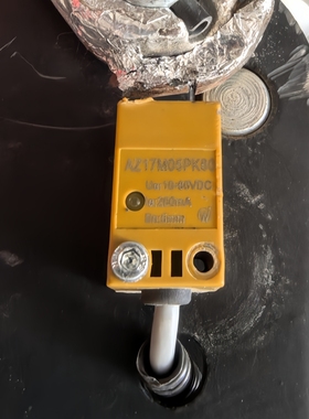 全新AZ17M05NK PK60 AZ17M05PK传感器 10-30VDC小方形接近开关