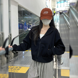 黑色秋季卫衣外套女加绒休闲scuba显瘦修身连帽拉链短款开衫上衣