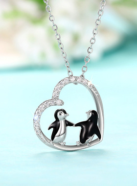 Heart-shaped Penguin Necklace Creative Hand-in-hand Pendant