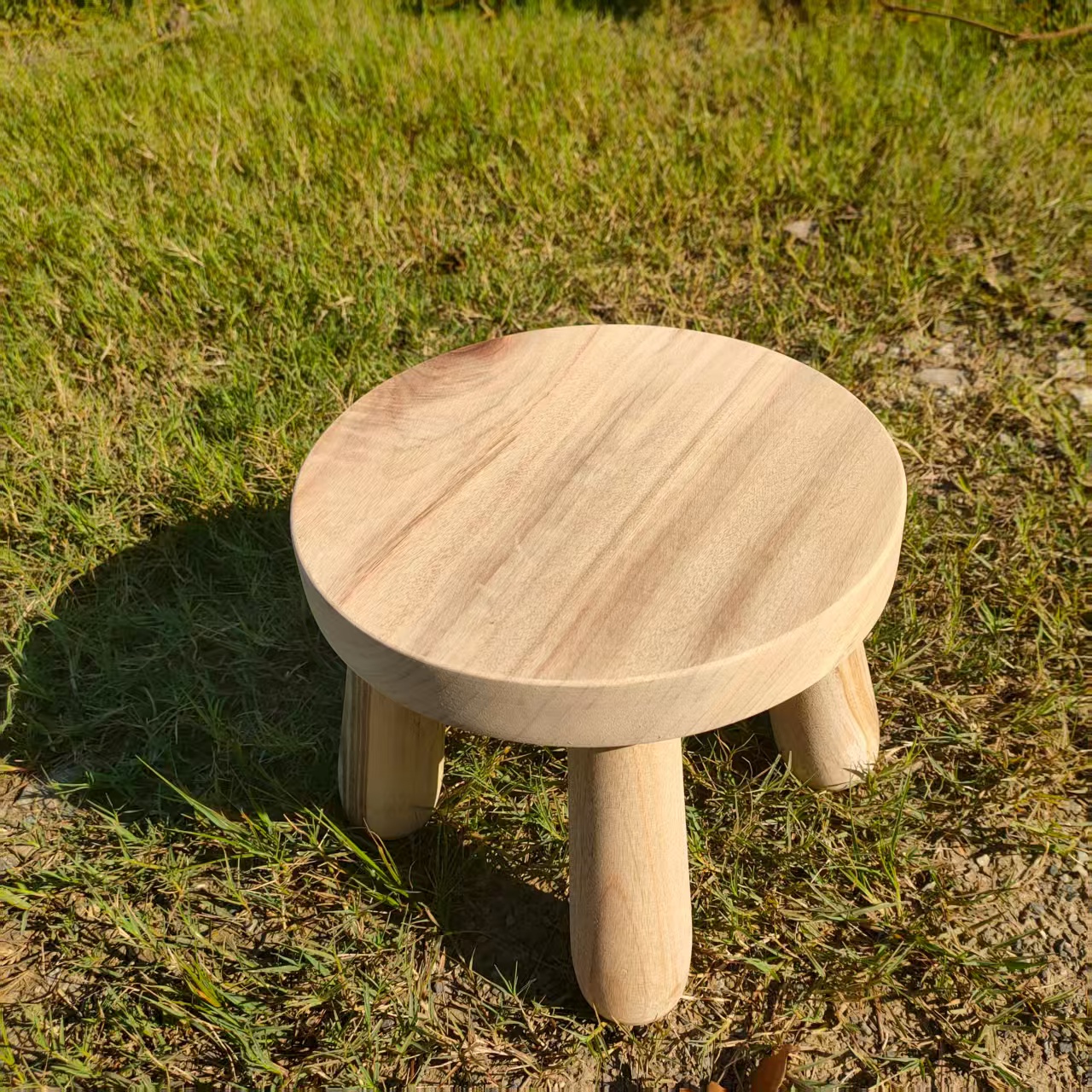 香樟木圆凳家用客厅小板凳原木实木板凳成人儿童家用换鞋凳