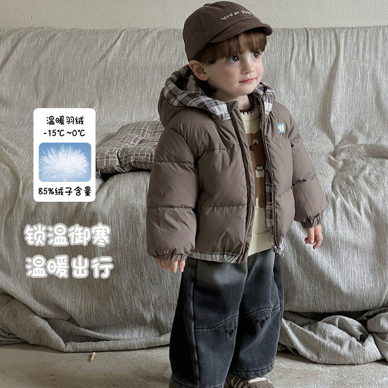 婴幼童两面穿羽绒服 类冬季新款男宝卡通连帽外套加厚保暖外出衣