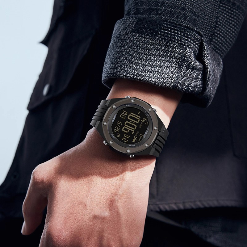 户外运动专用手表男款跑步计步卡路里初高中学生多功能机械电子表