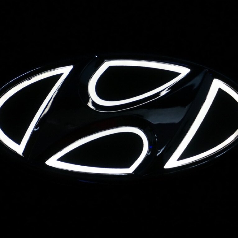 现代ix35发光车标LED车标灯三色可选适用悦动途胜劳恩斯索纳塔5D