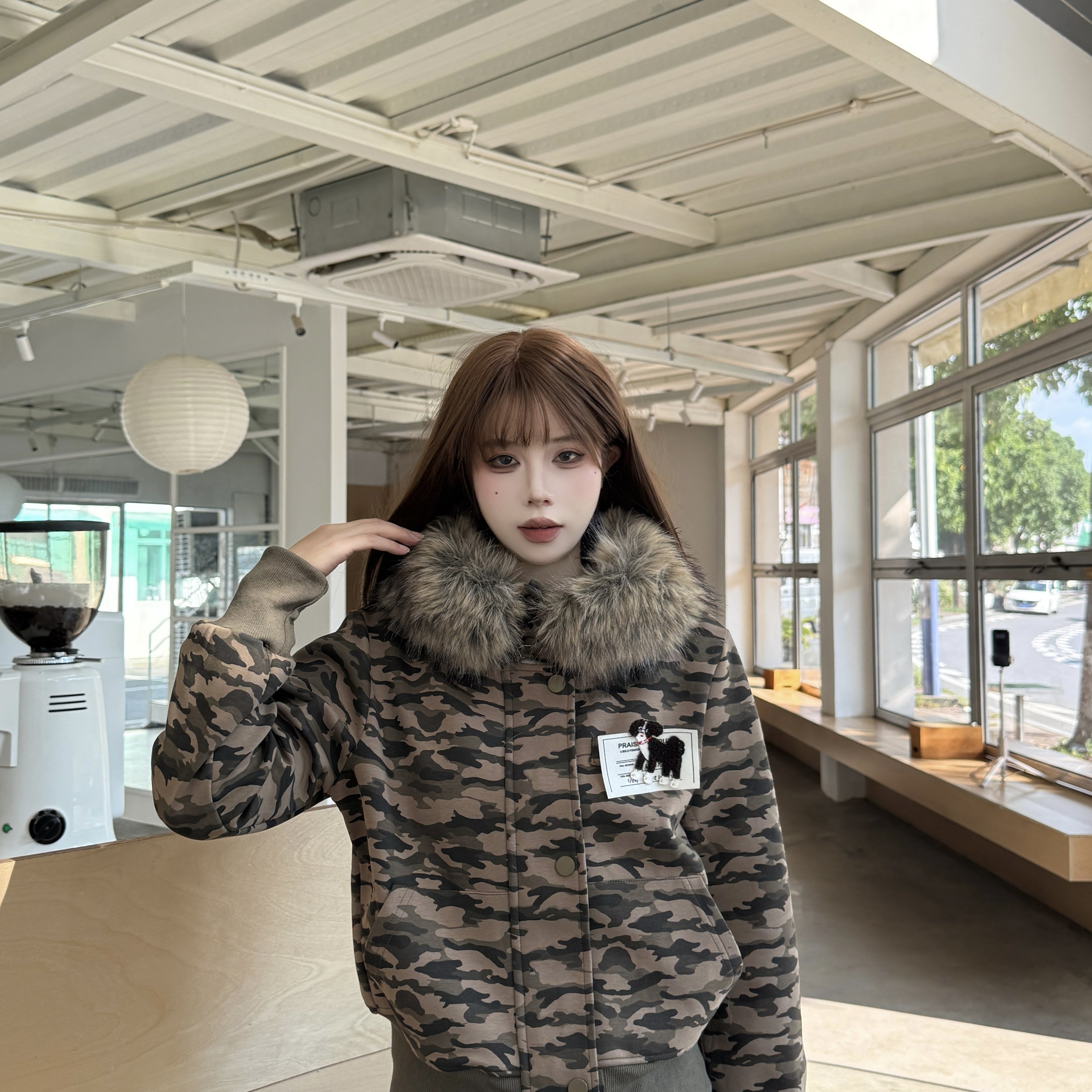 秋季外套女2025新款美式复古迷彩可拆卸毛领连帽短款夹克夹克