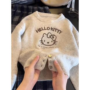 2025秋季女童圆领毛衣秋季新款HelloKitty保暖短款针织上衣刺绣