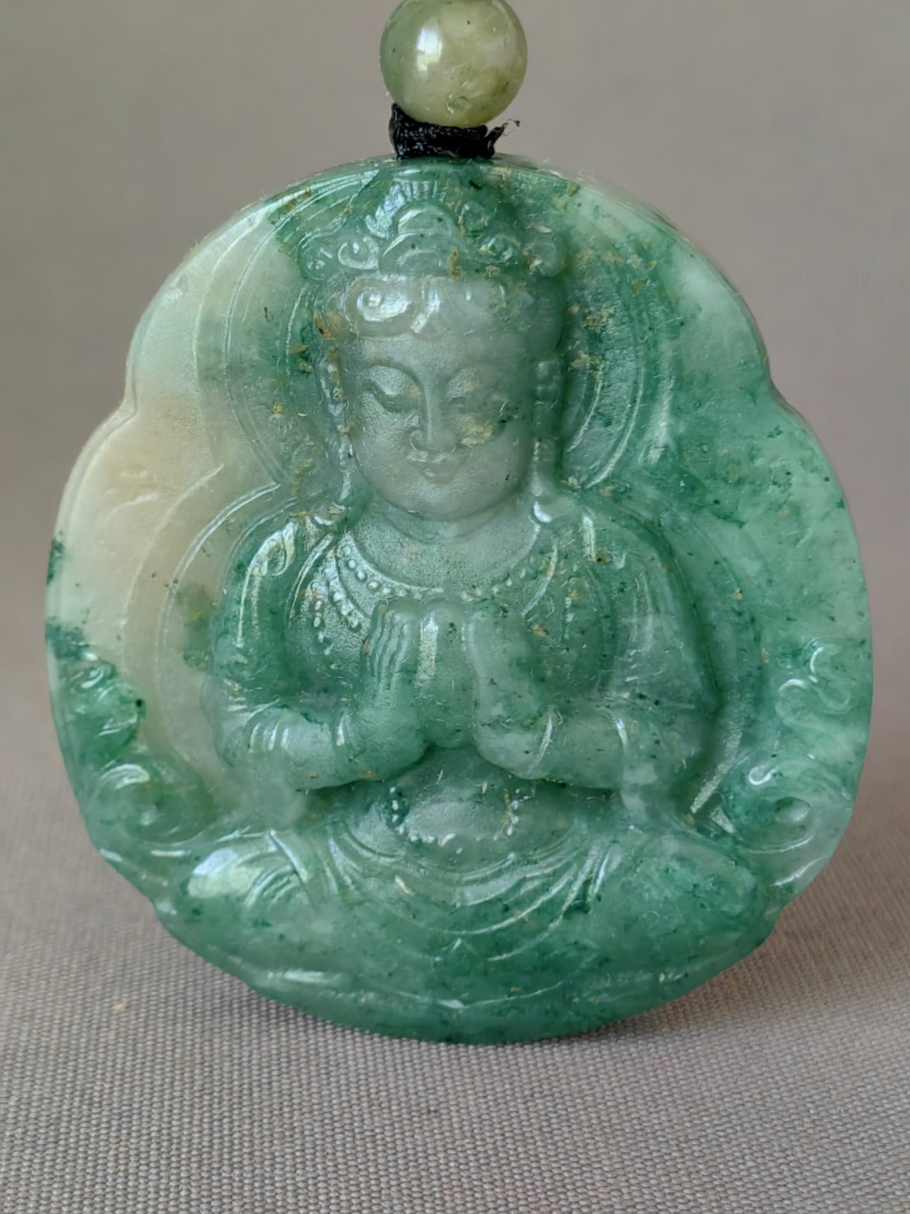 独山玉收藏级冰底老天蓝糖料观音大牌子，冰润细腻，色翠色美