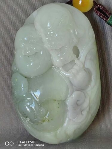 独山玉收藏级七十年代冰底三色料佛手把件，如油似脂，温润柔和