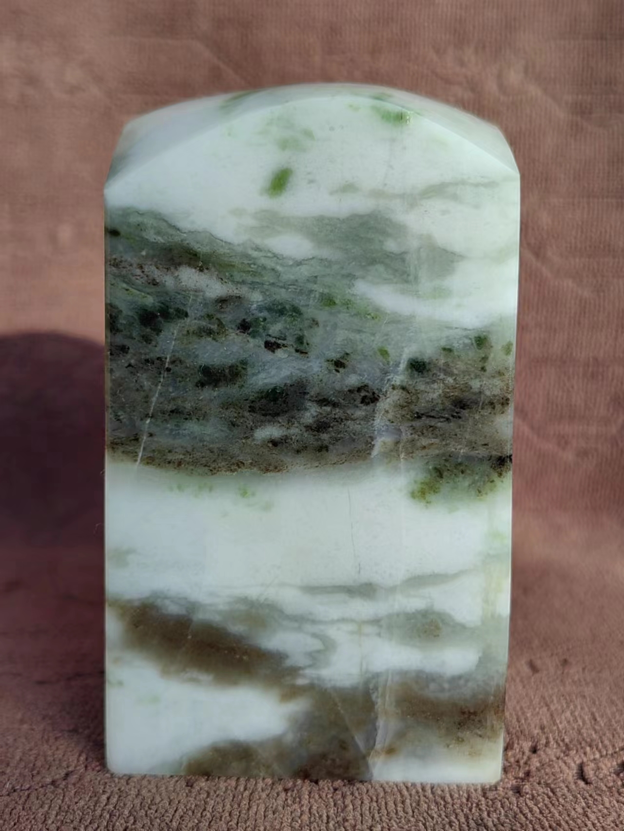 独山玉典藏锦绣河山章  山明水秀，水天一色，淡逸劲爽