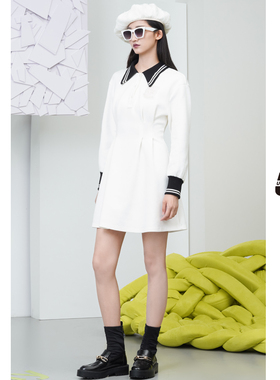 白色学院风连衣裙女UX经典冬季新款中长款宽松显